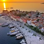 Lori * Porec